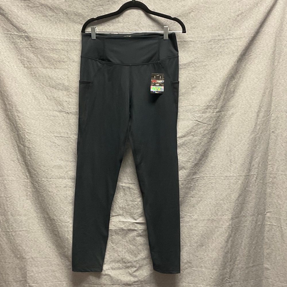 UFC Black Leggings with Side Stitching